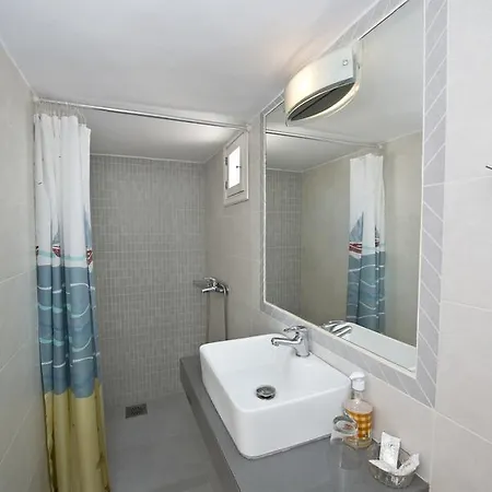 Karboni Guest house *